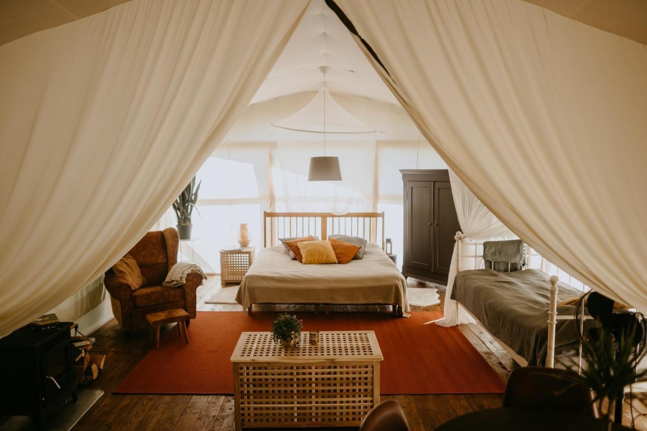 Dundurini Hotel Talsi Ngoại thất bức ảnh